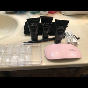 Rossi Nail Gel Kit with Mini UV Light